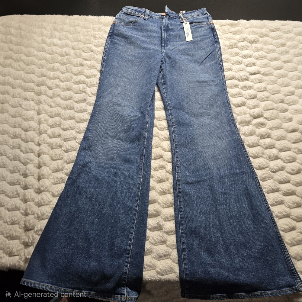 Wrangler Wanderer High Rise Trumpet Flare Jeans Womens 28x34 Western New - Picture 1 of 7